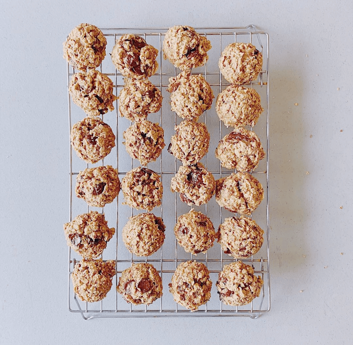 Cookies and milk for breakfast or snacks for your kids